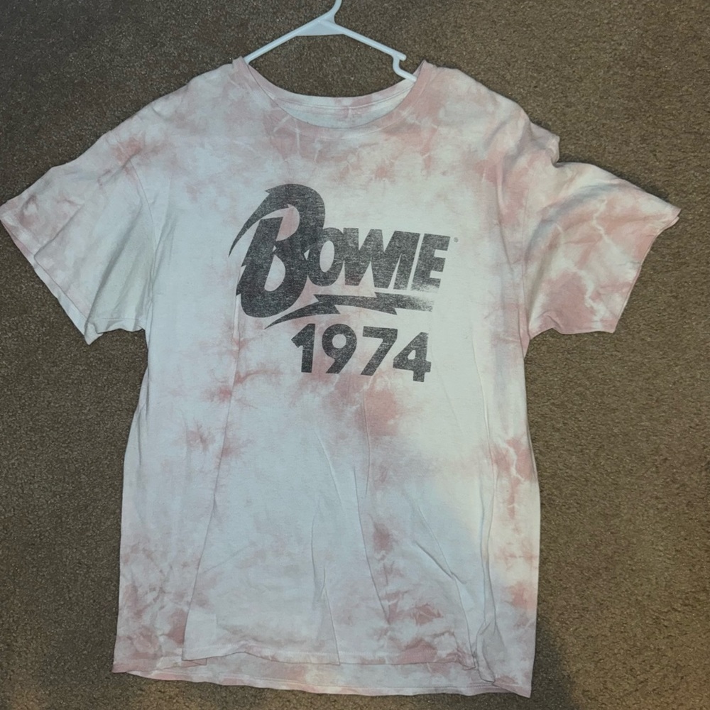 Men’s Pink Graphic Tee